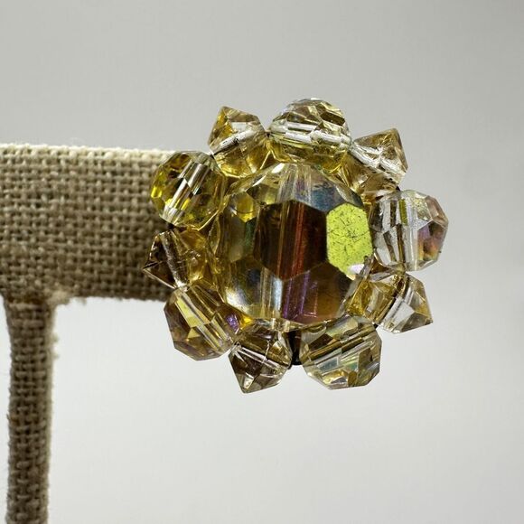 Vintage Lisner Aurora Borealis Clip on Earrings! - Picture 7 of 8